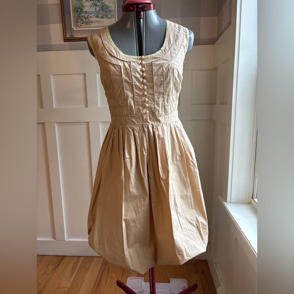Vertigo Paris Beige Sleeveless Mini Bubble Dress Size Large Vintage Pearl